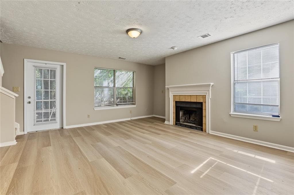 3 bedroom, 3 bathroom, 1,608 sq ft townhouse for sale at 4849 Wuthering Way, Norcross, GA 30093 — photo 7