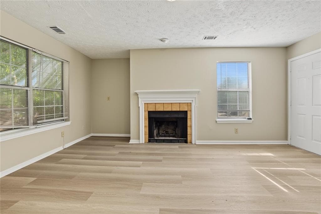 3 bedroom, 3 bathroom, 1,608 sq ft townhouse for sale at 4849 Wuthering Way, Norcross, GA 30093 — photo 8