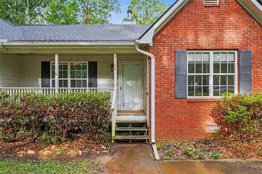 3 bedroom, 2 bathroom, 1,242 sq ft single family residence for sale at 58 S Singley Drive, Locust Grove, GA 30248 — photo 2