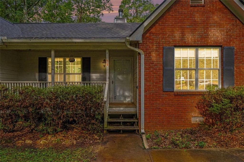 3 bedroom, 2 bathroom, 1,242 sq ft single family residence for sale at 58 S Singley Drive, Locust Grove, GA 30248 — photo 3