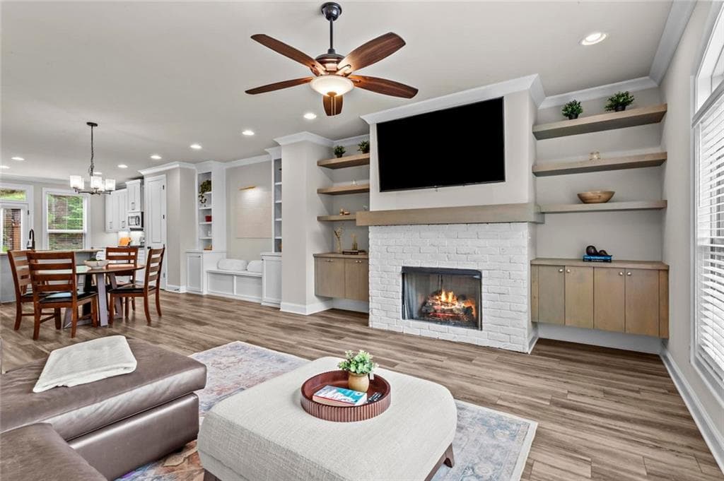 4 bedroom, 4 bathroom, 2,302 sq ft townhouse for sale at 1402 Wisteria Wall Drive, Suwanee, GA 30024 — photo 6