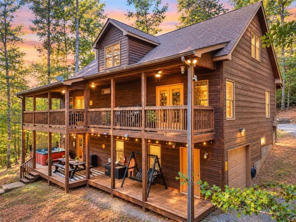 4 bedroom, 3 bathroom, 3,237 sq ft single family residence for sale at 1503 Garnet Drive, Ellijay, GA 30540 — photo 3