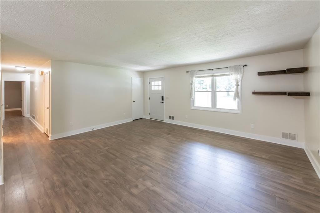 3 bedroom, 2 bathroom, 1,352 sq ft single family residence for sale at 3125 Barrett Court, Powder Springs, GA 30127 — photo 9