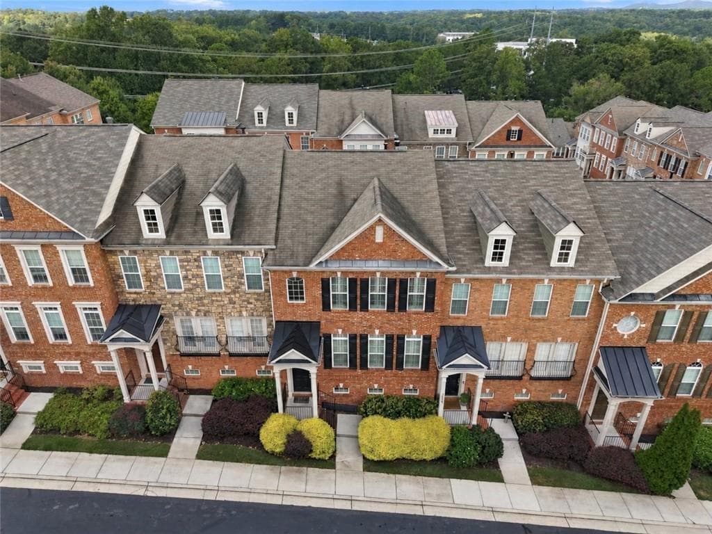 3 bedroom, 4 bathroom, 2,328 sq ft townhouse for sale at 3426 Triview Square, Atlanta, GA 30339 — photo 4