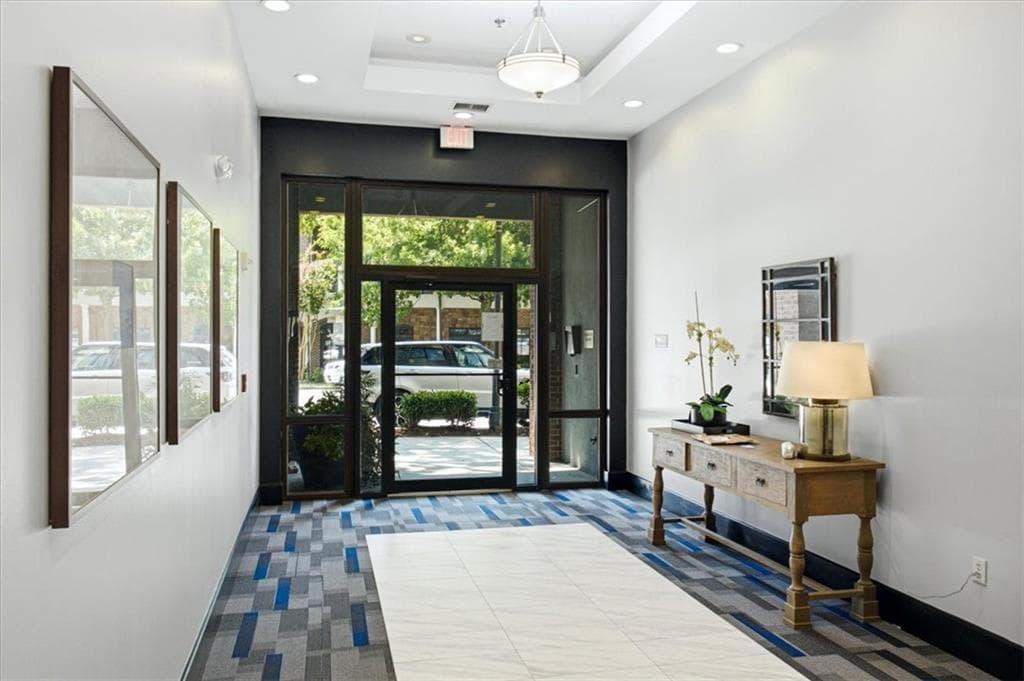 2 bedroom, 2 bathroom, 1,170 sq ft condominium under contract at 1430 Dresden Drive 240, Atlanta, GA 30319 — photo 2