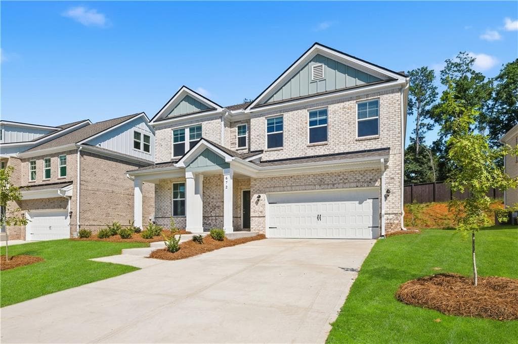 5 bedroom, 3 bathroom, 3,054 sq ft single family residence for sale at 672 Leafy Branch Way, Mcdonough, GA 30253 — photo 2