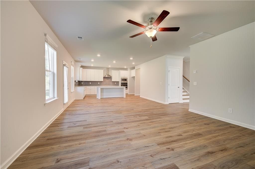 5 bedroom, 3 bathroom, 3,054 sq ft single family residence for sale at 672 Leafy Branch Way, Mcdonough, GA 30253 — photo 10