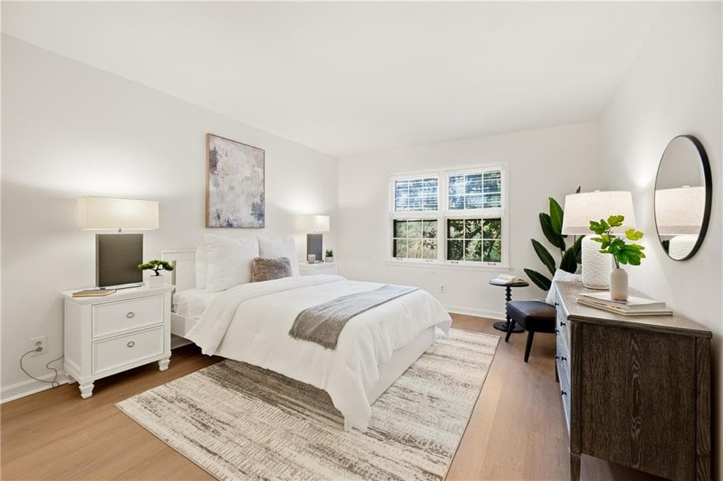 2 bedroom, 2 bathroom, 1,127 sq ft condominium for sale at 73 Montre Square, Atlanta, GA 30327 — photo 4