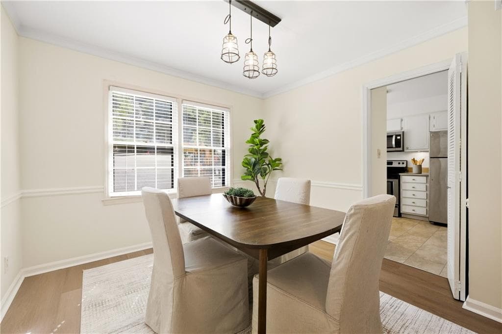 2 bedroom, 2 bathroom, 1,127 sq ft condominium for sale at 73 Montre Square, Atlanta, GA 30327 — photo 8