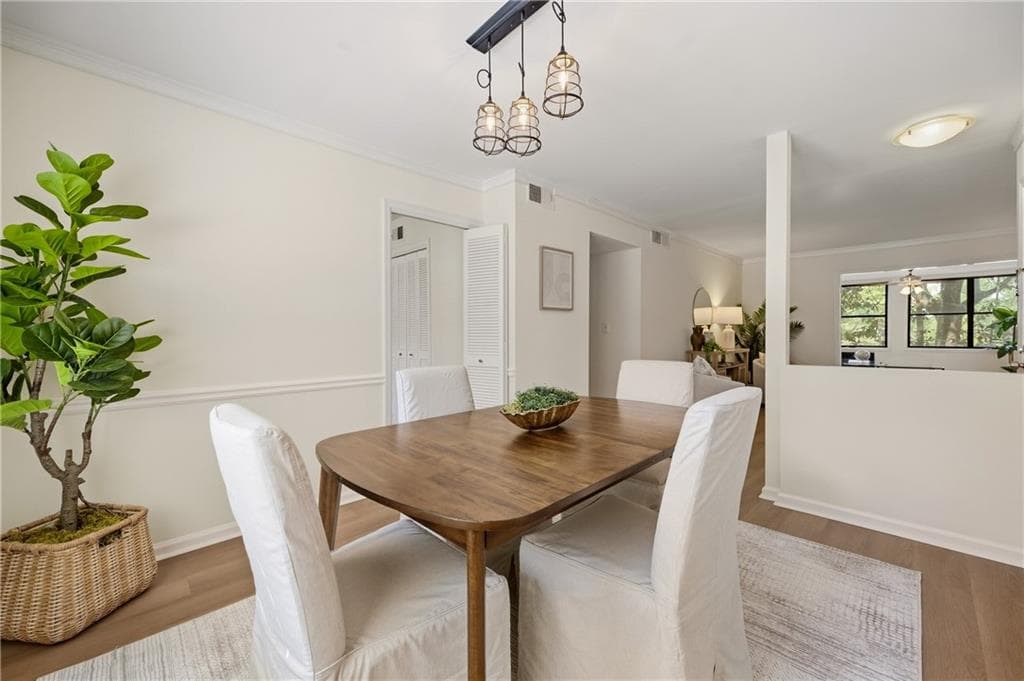 2 bedroom, 2 bathroom, 1,127 sq ft condominium for sale at 73 Montre Square, Atlanta, GA 30327 — photo 9