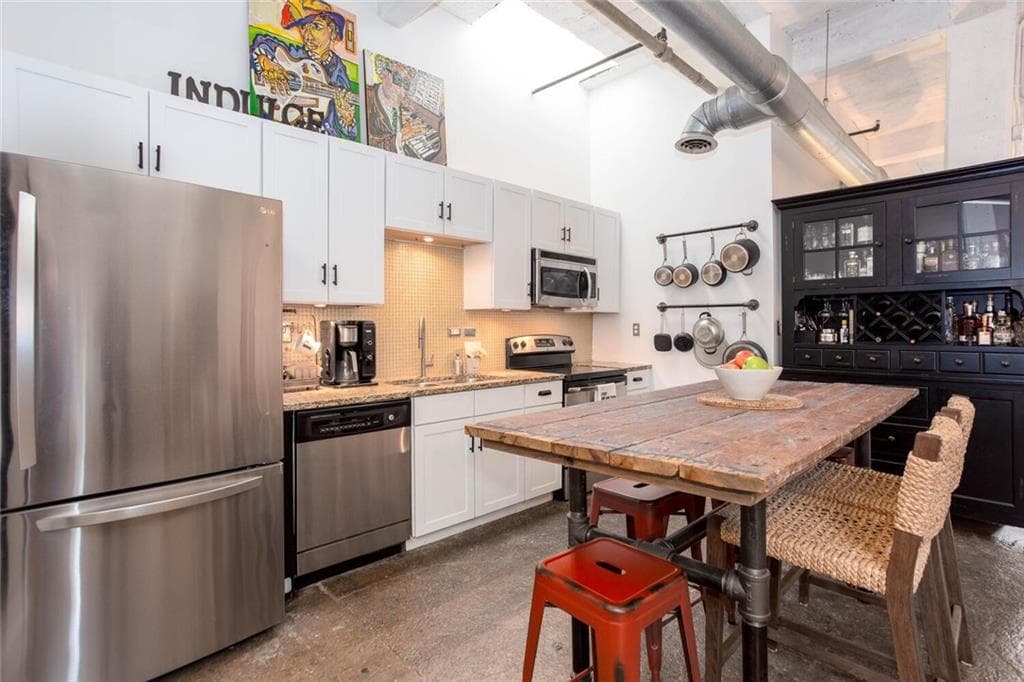 1 bedroom, 2 bathroom, 1,090 sq ft condominium for rent at 659 Auburn Avenue 243, Atlanta, GA 30312 for $2,650 a month — photo 9