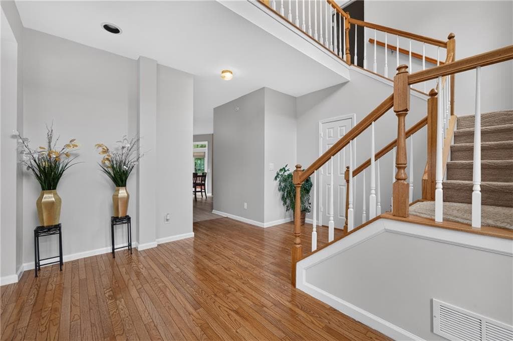 4 bedroom, 3 bathroom, 2,417 sq ft single family residence for sale at 136 Championship Court, Fayetteville, GA 30215 — photo 5