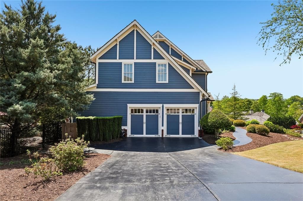 5 bedroom, 4 bathroom, 2,989 sq ft single family residence for sale at 18 Stoneridge Court, Dawsonville, GA 30534 — photo 4