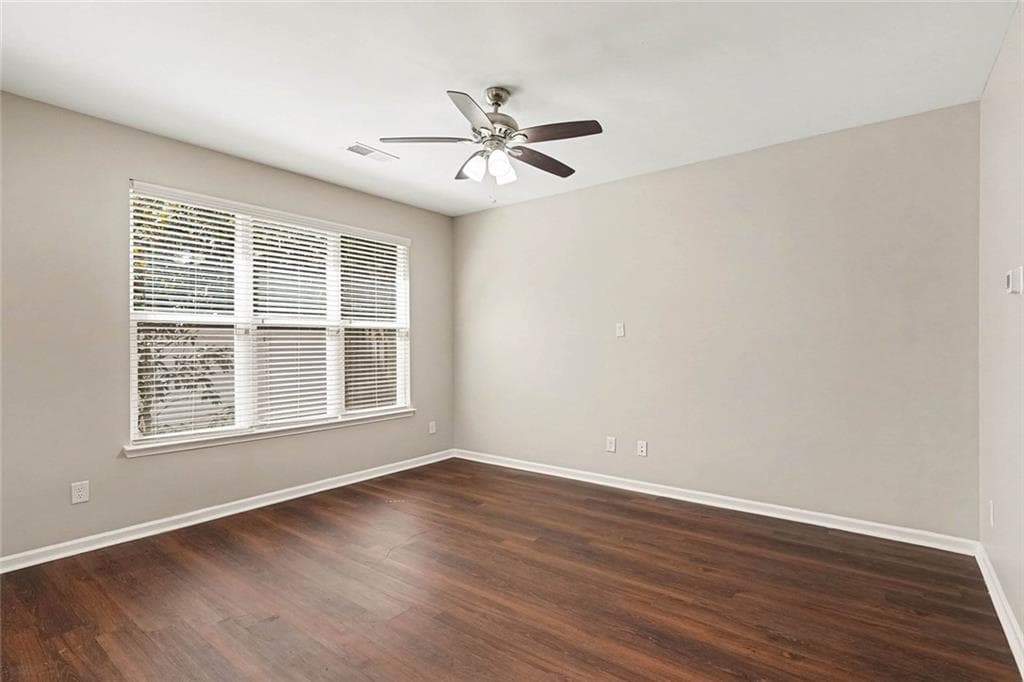 4 bedroom, 3 bathroom, 2,332 sq ft single family residence for sale at 292 Rankin Circle, Mcdonough, GA 30253 — photo 3