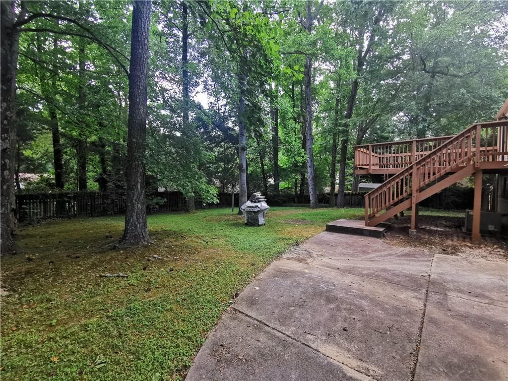4 bedroom, 2 bathroom, 1,744 sq ft single family residence for rent at 250 Sheringham Drive, Roswell, GA 30076 for $2,495 a month — photo 4