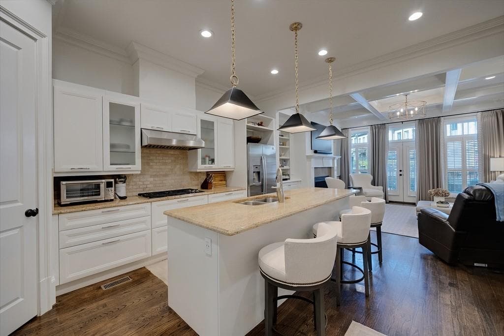 3 bedroom, 4 bathroom, 2,052 sq ft townhouse for sale at 3574 Roswell Road, Atlanta, GA 30305 — photo 9