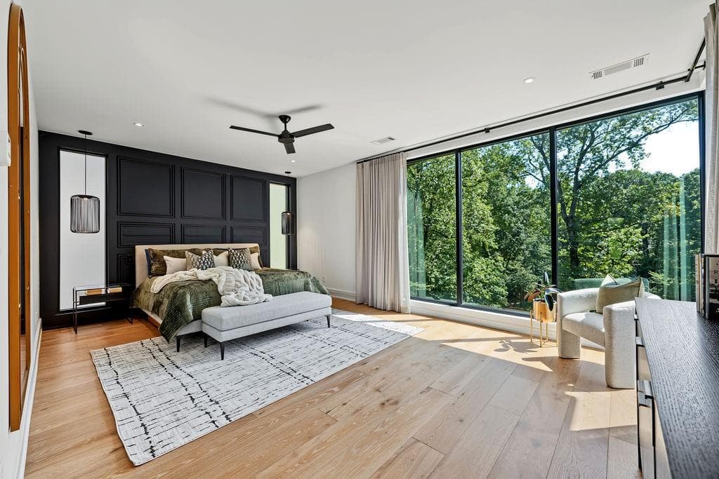 4 bedroom, 6 bathroom, 4,966 sq ft single family residence for sale at 80 Idlewood Court, Atlanta, GA 30327 — photo 8