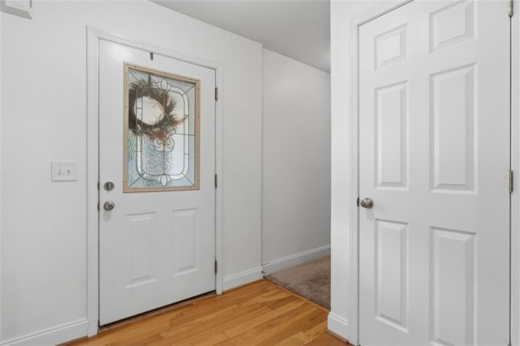 4 bedroom, 3 bathroom, 2,105 sq ft single family residence for sale at 84 Barker Trail Road, Cleveland, GA 30528 — photo 3