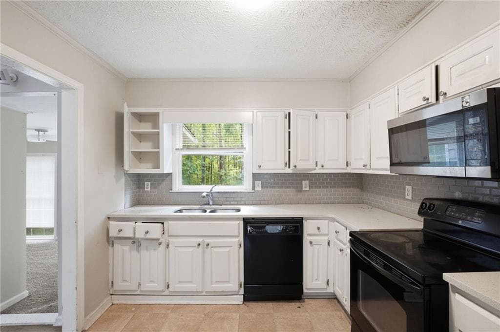 4 bedroom, 3 bathroom, 1,327 sq ft single family residence for sale at 732 Harness Court, Lithonia, GA 30058 — photo 9