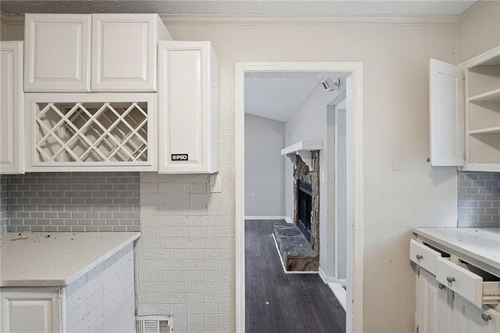 4 bedroom, 3 bathroom, 1,327 sq ft single family residence for sale at 732 Harness Court, Lithonia, GA 30058 — photo 10