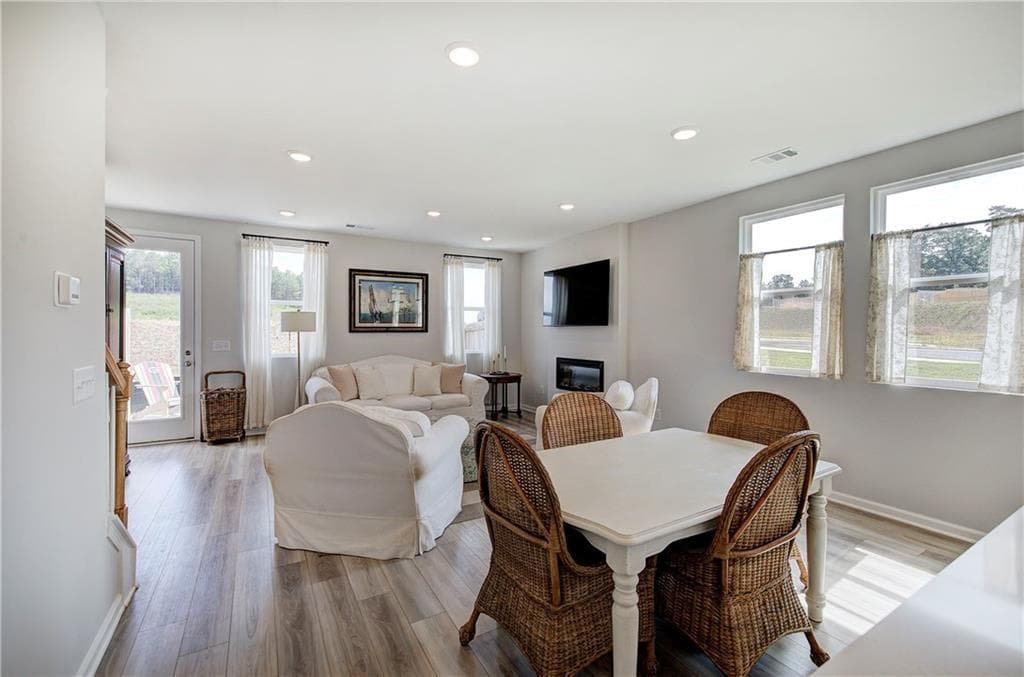 3 bedroom, 3 bathroom, 1,656 sq ft townhouse for sale at 116 Park Ridge Circle, Cartersville, GA 30120 — photo 10