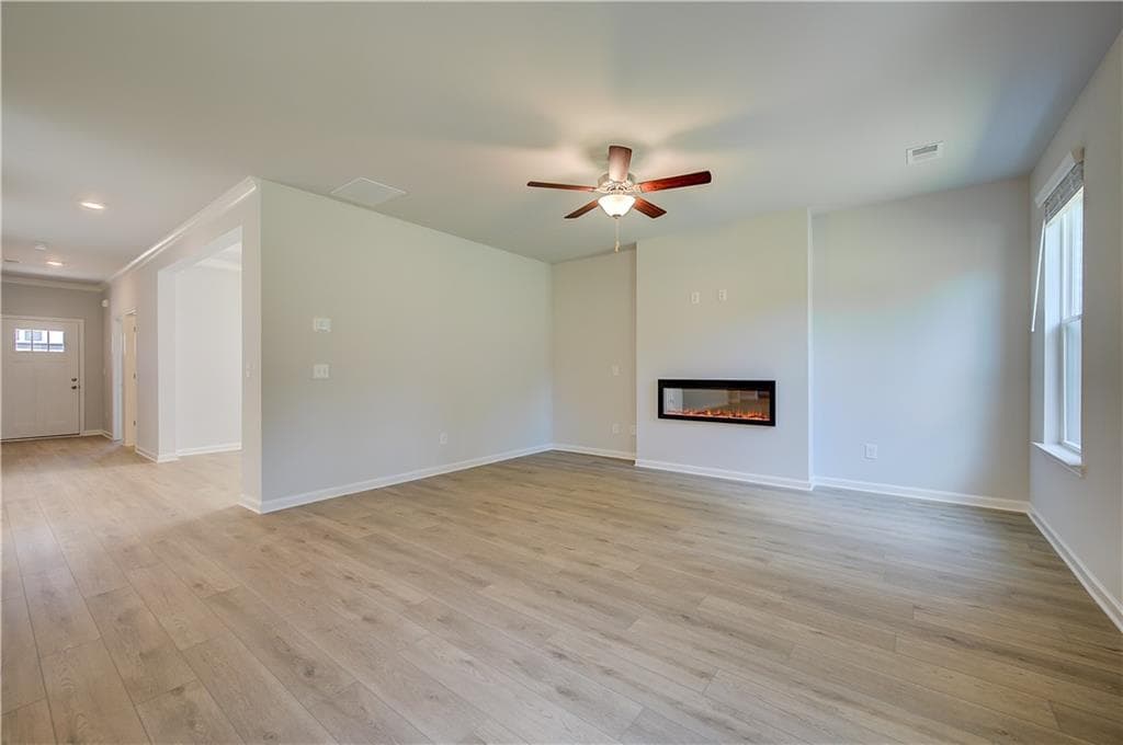 5 bedroom, 3 bathroom, 3,054 sq ft single family residence for sale at 648 Leafy Branch Way, Mcdonough, GA 30253 — photo 8