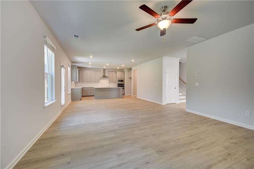 5 bedroom, 3 bathroom, 3,054 sq ft single family residence for sale at 648 Leafy Branch Way, Mcdonough, GA 30253 — photo 10