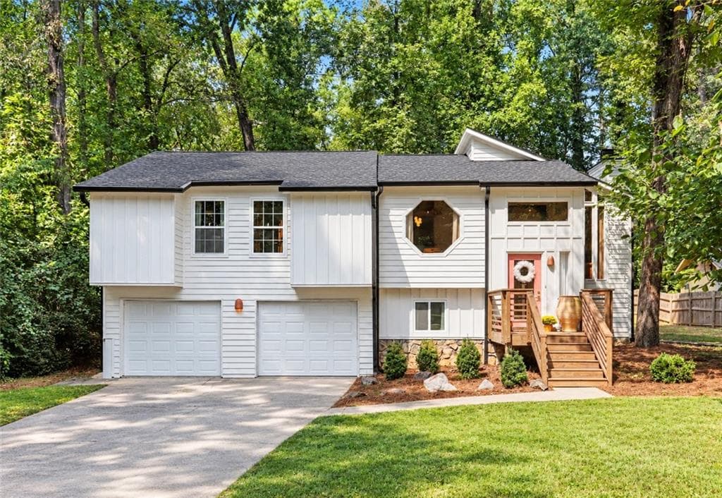 4 bedroom, 3 bathroom, 2,000 sq ft single family residence for sale at 743 Starmist Court, Kennesaw, GA 30144
