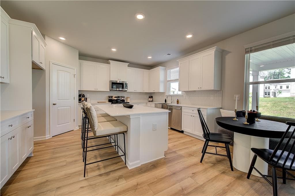 4 bedroom, 4 bathroom, 2,692 sq ft single family residence for sale at 708 Radiant Hollow Lane, Mcdonough, GA 30253 — photo 10