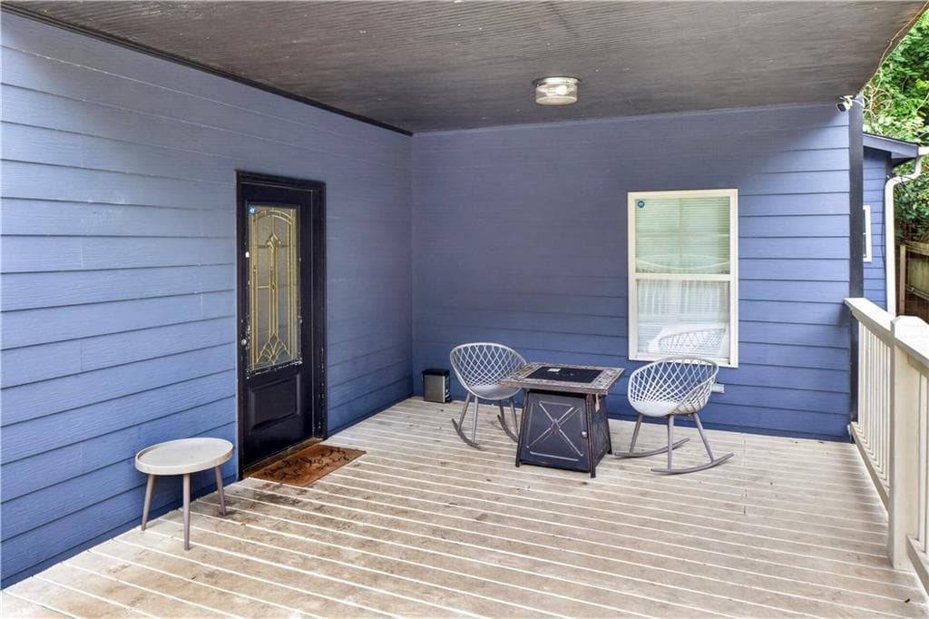 4 bedroom, 3 bathroom, 2,665 sq ft single family residence for sale at 319 Lawton Street, Atlanta, GA 30310 — photo 2