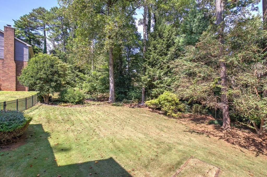 4 bedroom, 3 bathroom, 2,290 sq ft single family residence for sale at 2747 Pinestream Drive, Marietta, GA 30068 — photo 8