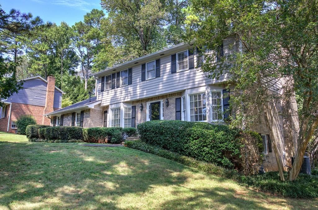 4 bedroom, 3 bathroom, 2,290 sq ft single family residence for sale at 2747 Pinestream Drive, Marietta, GA 30068 — photo 10