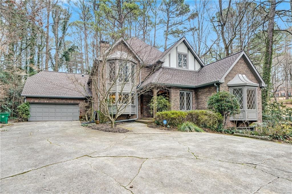 5 bedroom, 5 bathroom, 5,413 sq ft single family residence for sale at 1701 Trotters Lane, Stone Mountain, GA 30087 — photo 2