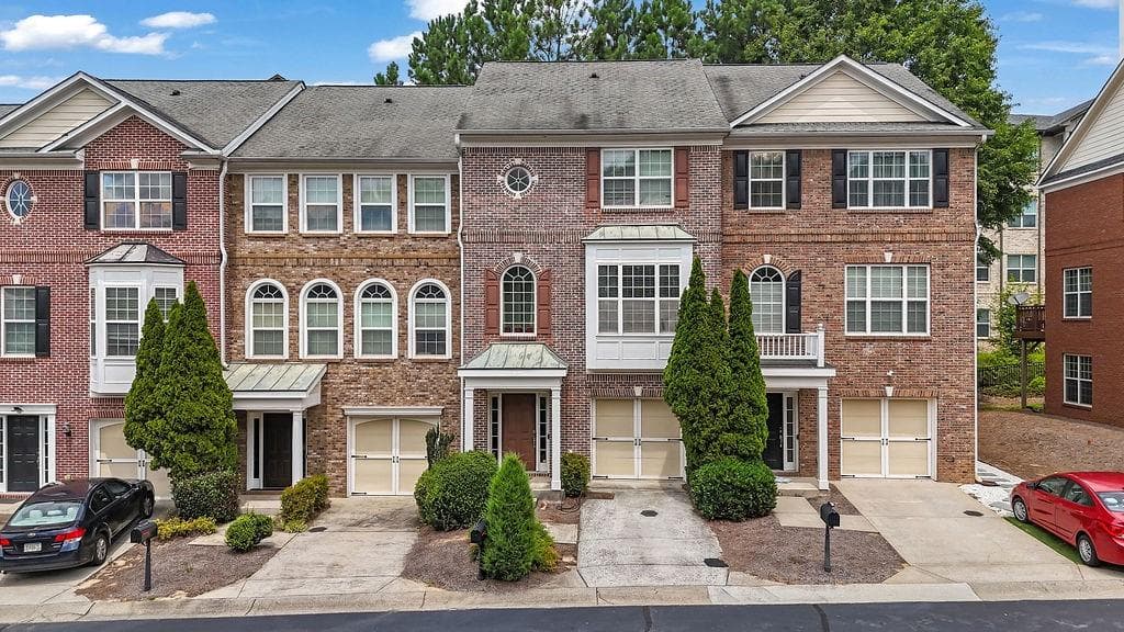 3 bedroom, 4 bathroom, 2,154 sq ft townhouse for sale at 1854 Appaloosa Mill Court, Buford, GA 30519