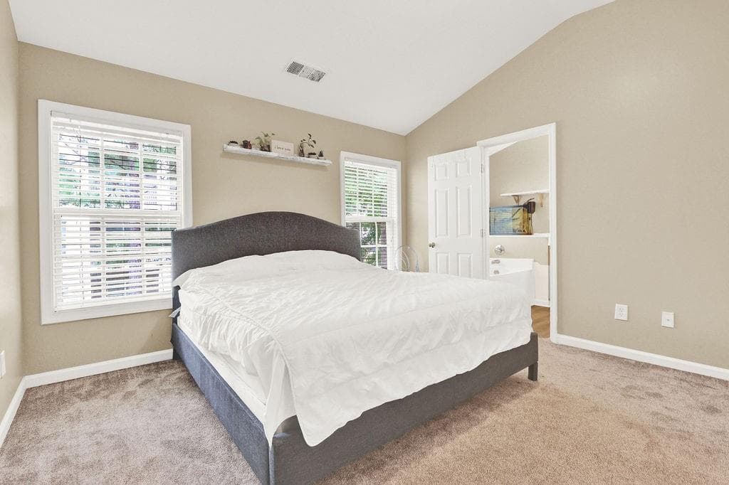 3 bedroom, 4 bathroom, 2,154 sq ft townhouse for sale at 1854 Appaloosa Mill Court, Buford, GA 30519 — photo 5