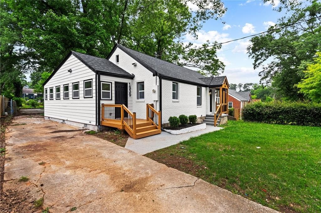 3 bedroom, 2 bathroom, 1,518 sq ft single family residence for sale at 1939 Willa Drive, Decatur, GA 30032 — photo 7