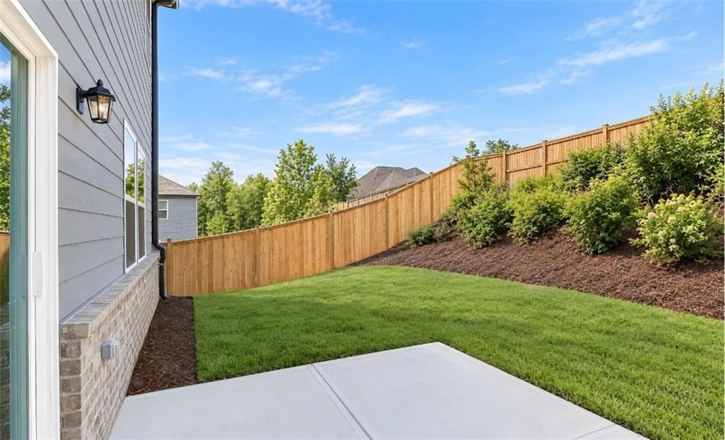 4 bedroom, 3 bathroom, 1,822 sq ft single family residence for sale at 1872 Holmsey Circle, Conyers, GA 30094 — photo 3