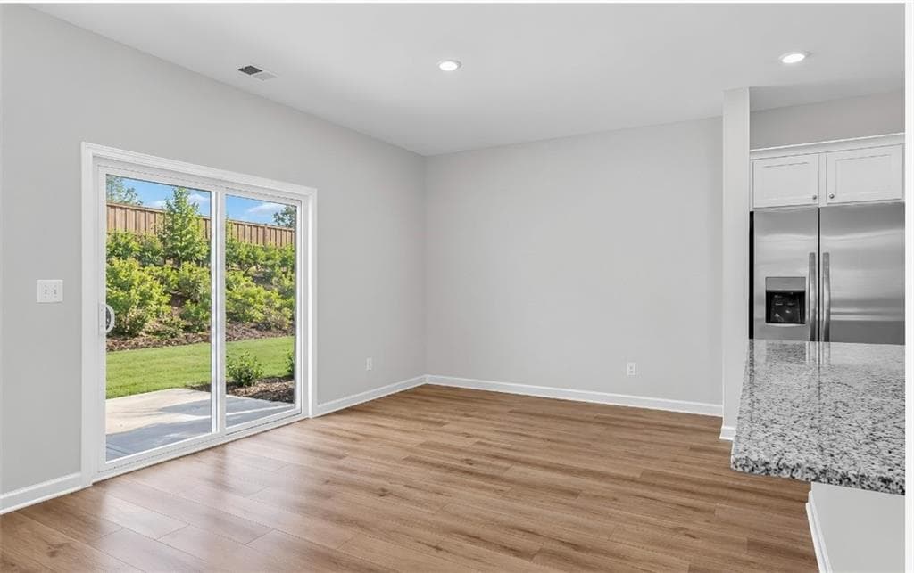 4 bedroom, 3 bathroom, 1,822 sq ft single family residence for sale at 1872 Holmsey Circle, Conyers, GA 30094 — photo 5