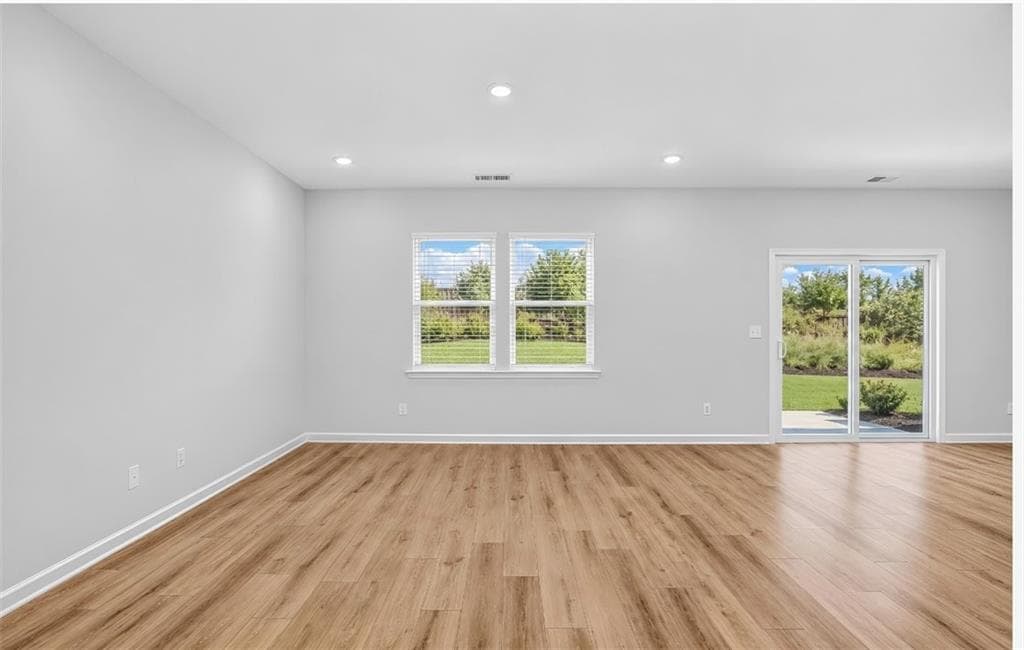 4 bedroom, 3 bathroom, 1,822 sq ft single family residence for sale at 1872 Holmsey Circle, Conyers, GA 30094 — photo 6