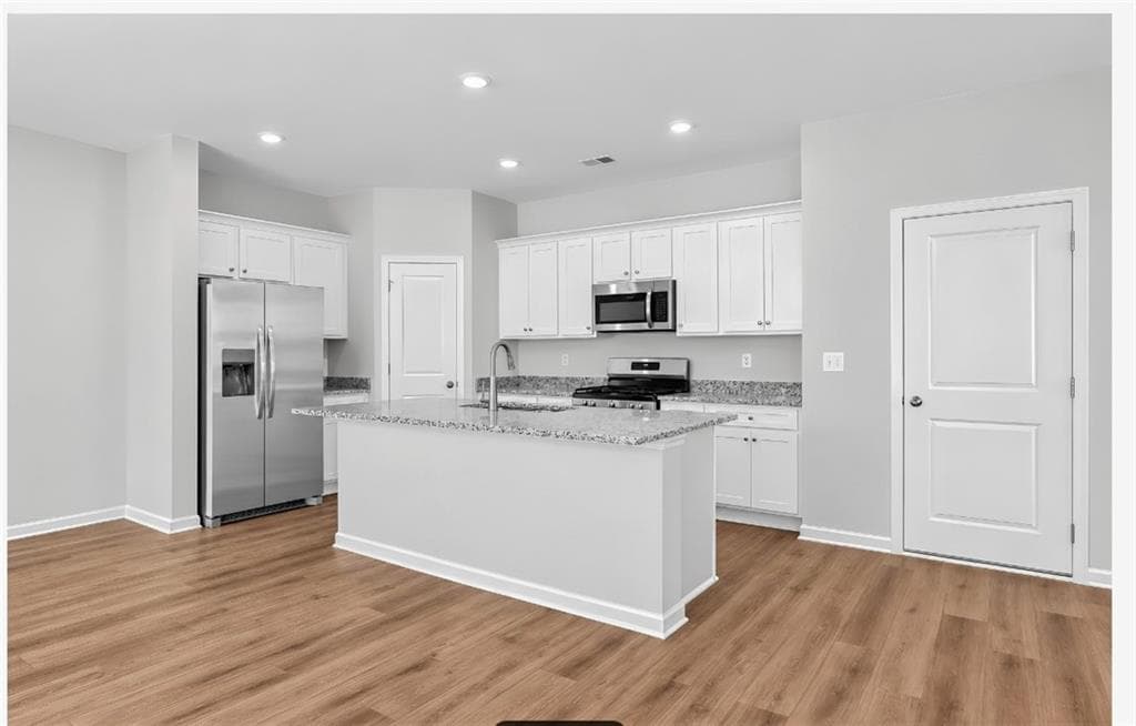 4 bedroom, 3 bathroom, 1,822 sq ft single family residence for sale at 1872 Holmsey Circle, Conyers, GA 30094 — photo 10