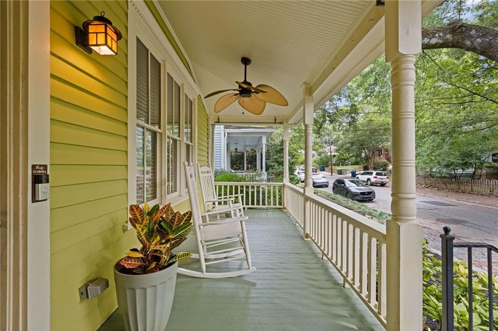2 bedroom, 2 bathroom, 1,361 sq ft single family residence for sale at 369 Loomis Avenue, Atlanta, GA 30312 — photo 3