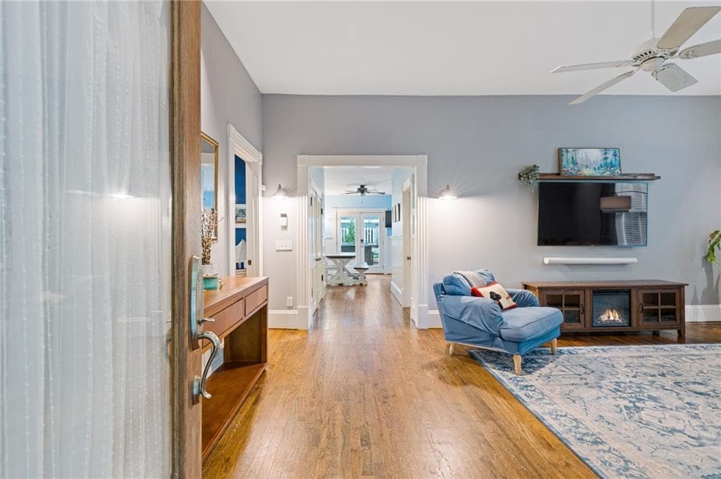 2 bedroom, 2 bathroom, 1,361 sq ft single family residence for sale at 369 Loomis Avenue, Atlanta, GA 30312 — photo 5