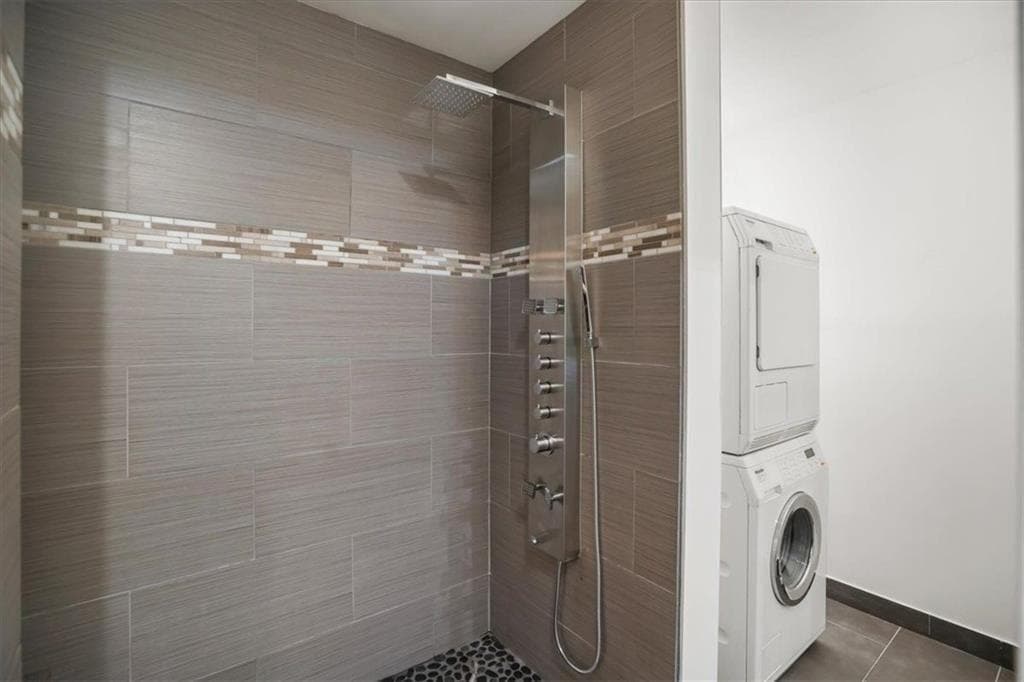2 bedroom, 1 bathroom, 912 sq ft condominium for sale at 3060 Pharr Court North 302, Atlanta, GA 30305 — photo 10