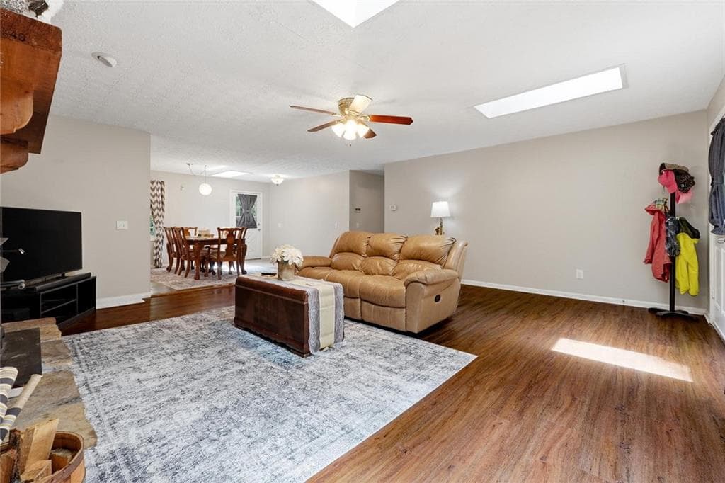 4 bedroom, 3 bathroom, 2,432 sq ft single family residence for sale at 426 Green Ridge Road, Cartersville, GA 30120 — photo 10