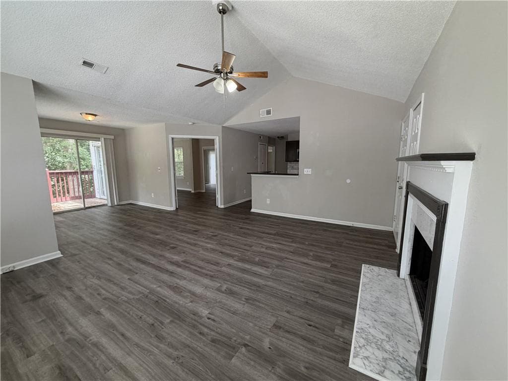 3 bedroom, 2 bathroom, 950 sq ft condominium for rent at 1101 Sandy Lane Drive, Johns Creek, GA 30022 for $1,825 a month — photo 10