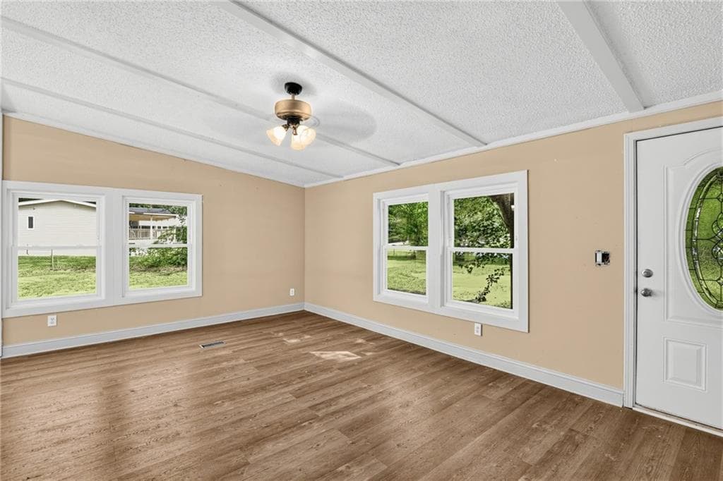 3 bedroom, 2 bathroom, 1,270 sq ft single family residence for sale at 240 norfolk dr, Hampton, GA 30228 — photo 6
