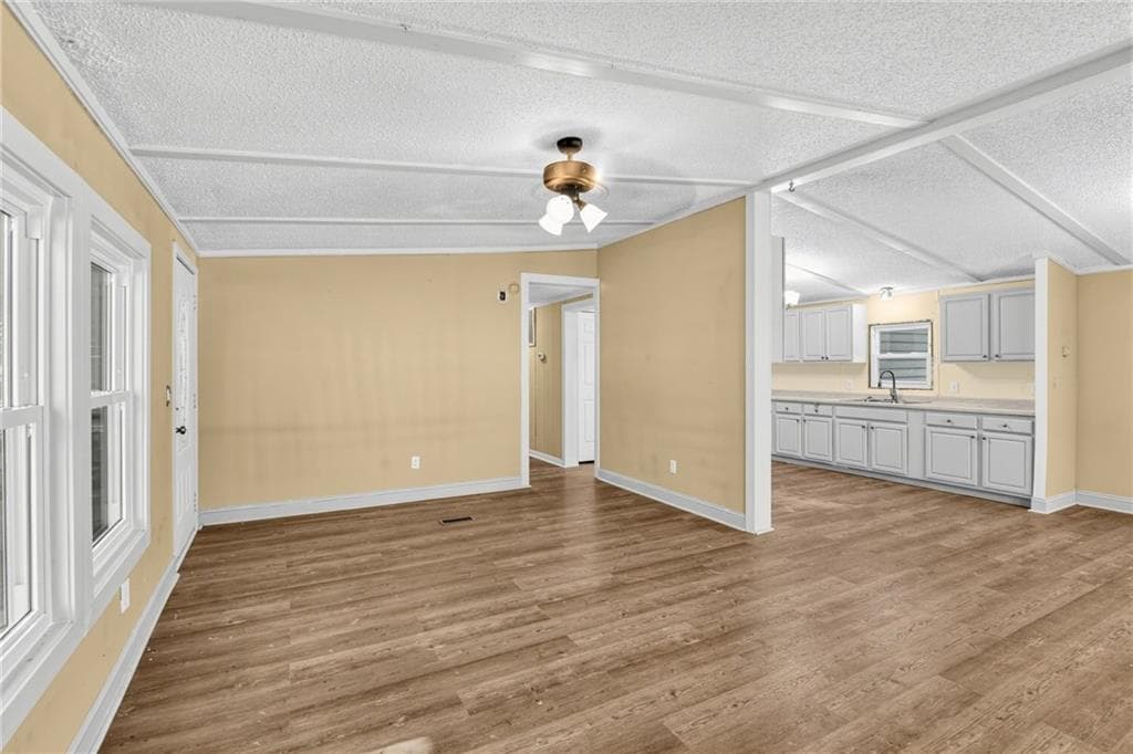 3 bedroom, 2 bathroom, 1,270 sq ft single family residence for sale at 240 norfolk dr, Hampton, GA 30228 — photo 9