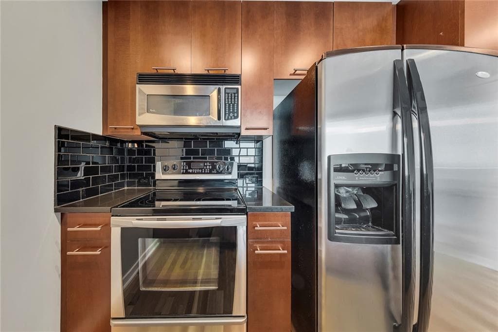 1 bedroom, 1 bathroom, 706 sq ft condominium for sale at 3324 Peachtree Road 2804, Atlanta, GA 30326 — photo 10