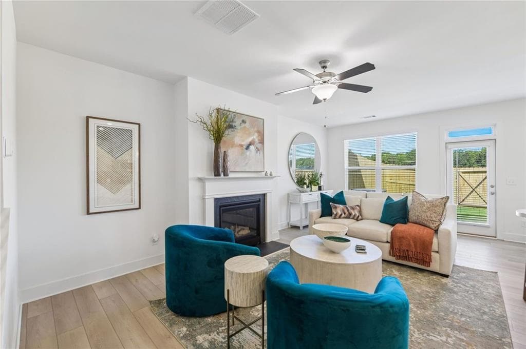 3 bedroom, 3 bathroom, 1,708 sq ft townhouse under contract at 226 Foxtrot Avenue, Hoschton, GA 30548 — photo 6
