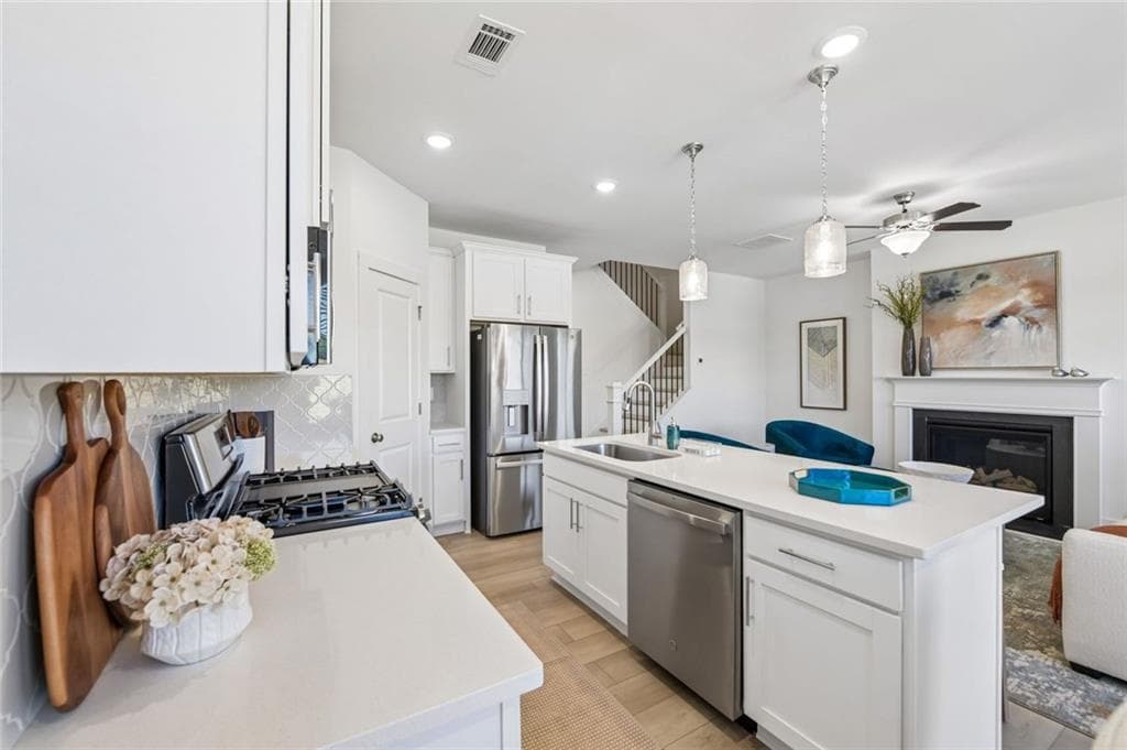 3 bedroom, 3 bathroom, 1,708 sq ft townhouse under contract at 226 Foxtrot Avenue, Hoschton, GA 30548 — photo 10